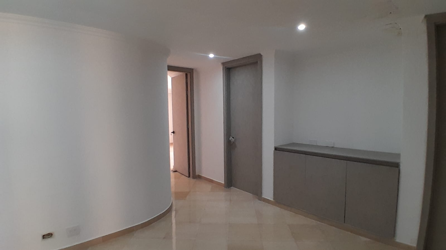 Apartamento de 5 alcobas en arriendo en Villa Country, Barranquilla, 350 m² · foto 4 de 20