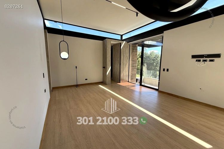 Casa de 3 alcobas en venta en Las Palmas, Envigado, 330 m² · foto 16 de 24