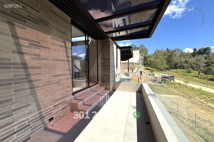 Casa de 3 alcobas en venta en Las Palmas, Envigado, 330 m² · foto 17 de 24
