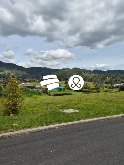 Lote en venta en El Tambo, La Ceja, 1754 m² · foto 7 de 7