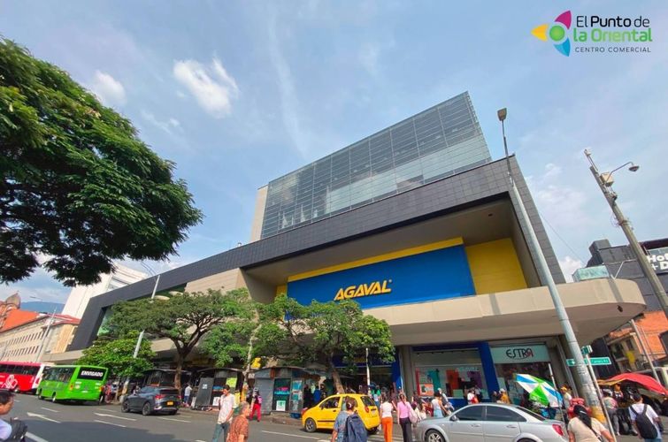 Local en arriendo en La Candelaria, Medellín, 21 m² · foto 11 de 24