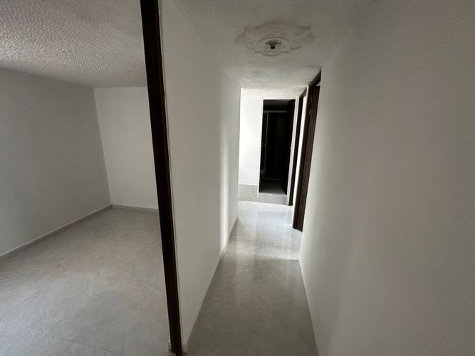 Apartamento de 3 alcobas en venta en Rincon De Giron, Girón, 54 m² · foto 3 de 9