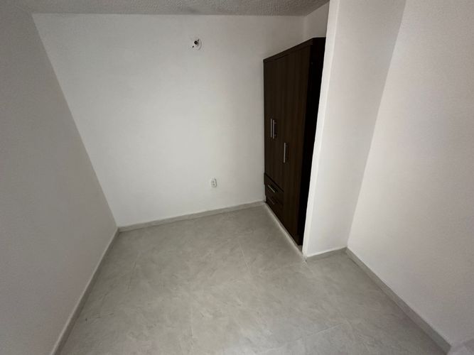 Apartamento de 3 alcobas en venta en Rincon De Giron, Girón, 54 m² · foto 9 de 9