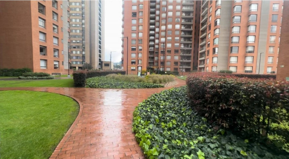 Apartamento en venta en Colina Campestre, Bogotá · foto 2 de 24