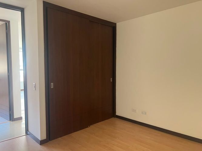 Apartamento de 2 alcobas en arriendo en El Poblado, Medellín, 76 m² · foto 12 de 16