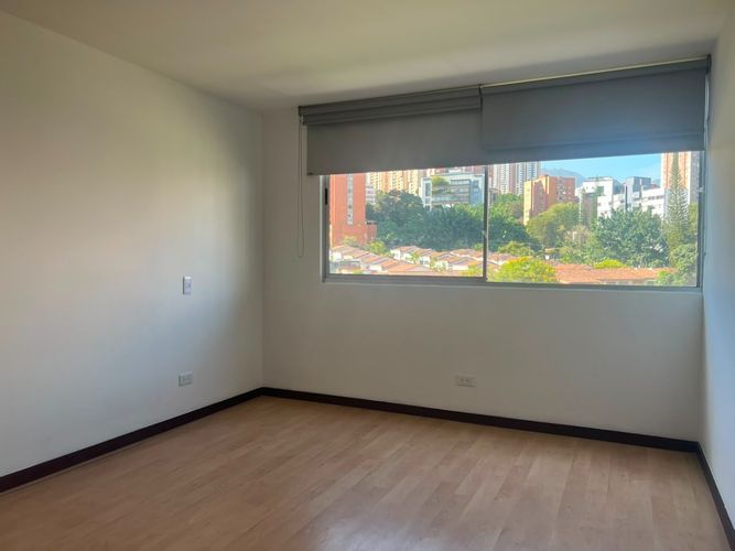 Apartamento de 2 alcobas en arriendo en El Poblado, Medellín, 76 m² · foto 14 de 16