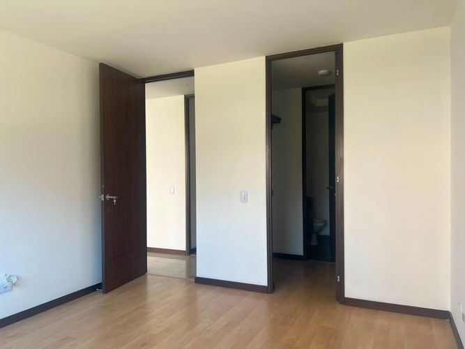 Apartamento de 2 alcobas en arriendo en El Poblado, Medellín, 76 m² · foto 10 de 16