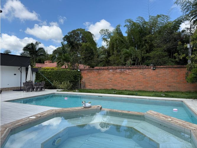 Casa de 3 alcobas en venta en Cerritos, Pereira, 562 m² · foto 4 de 24