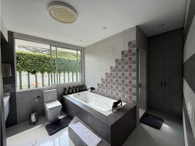 Casa de 3 alcobas en venta en Cerritos, Pereira, 562 m² · foto 12 de 24