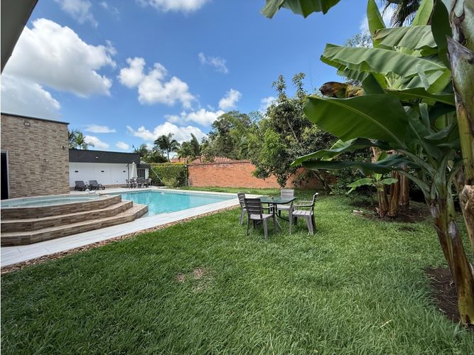 Casa de 3 alcobas en venta en Cerritos, Pereira, 562 m² · foto 13 de 24