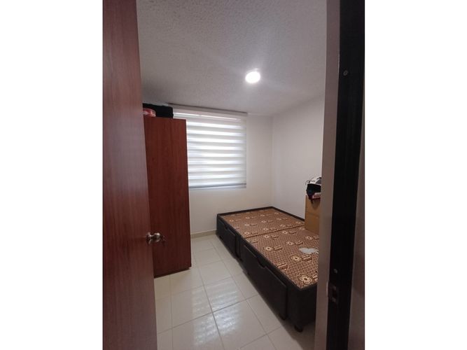 Apartamento de 3 alcobas en venta en Cr. La Finca Sm 9, Madrid, 65 m² · foto 11 de 18