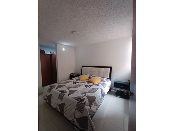 Apartamento de 3 alcobas en venta en Cr. La Finca Sm 9, Madrid, 65 m² · foto 18 de 18
