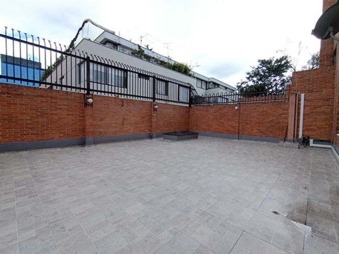 Apartamento de 3 alcobas en venta en Chico Norte, Bogotá, 155 m² · foto 3 de 24