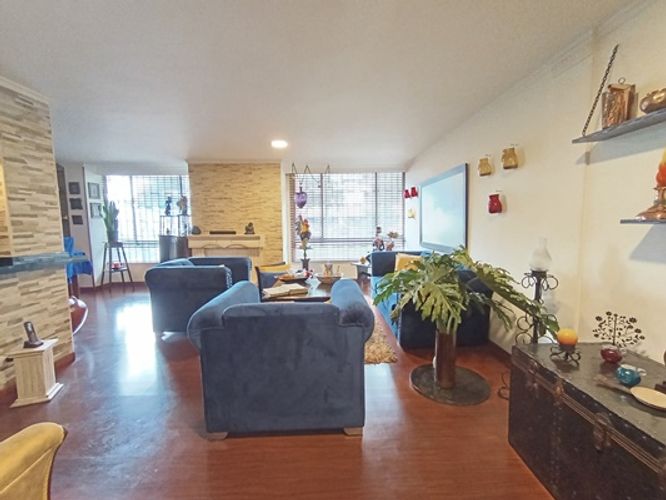 Apartamento de 3 alcobas en venta en Chico Norte, Bogotá, 155 m² · foto 4 de 24