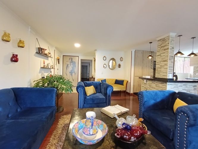 Apartamento de 3 alcobas en venta en Chico Norte, Bogotá, 155 m² · foto 6 de 24