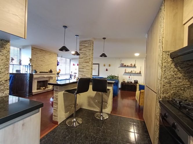 Apartamento de 3 alcobas en venta en Chico Norte, Bogotá, 155 m² · foto 11 de 24