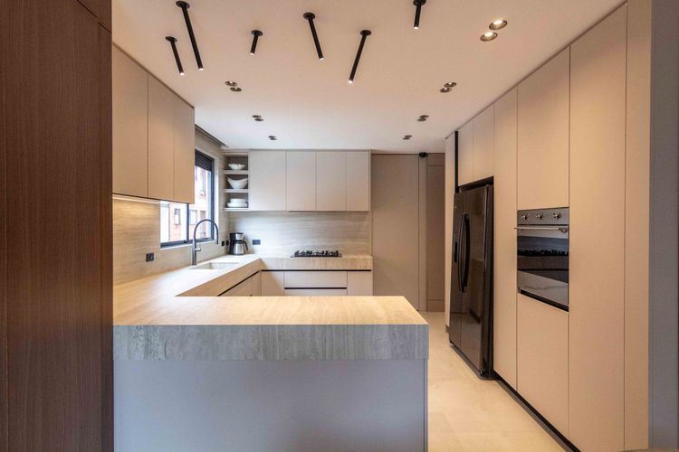 Apartamento de 3 alcobas en venta en Santa Paula, Bogotá, 241 m² · foto 3 de 24