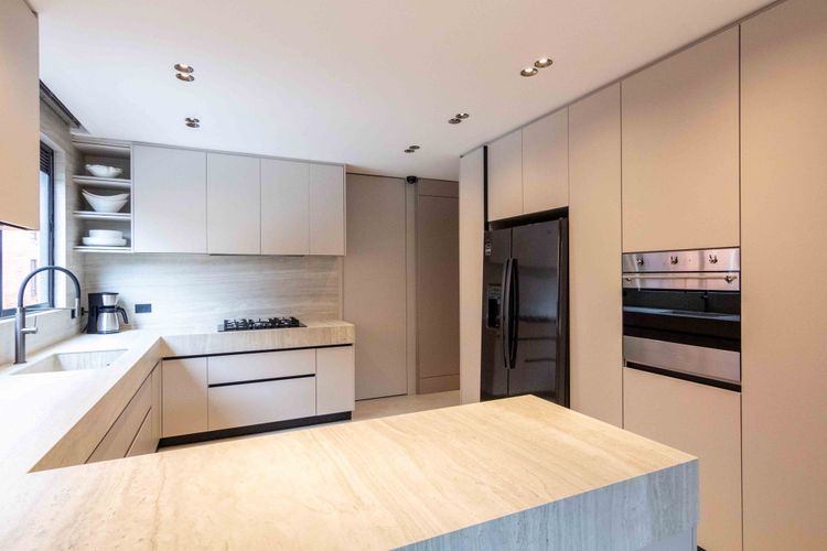Apartamento de 3 alcobas en venta en Santa Paula, Bogotá, 241 m² · foto 4 de 24