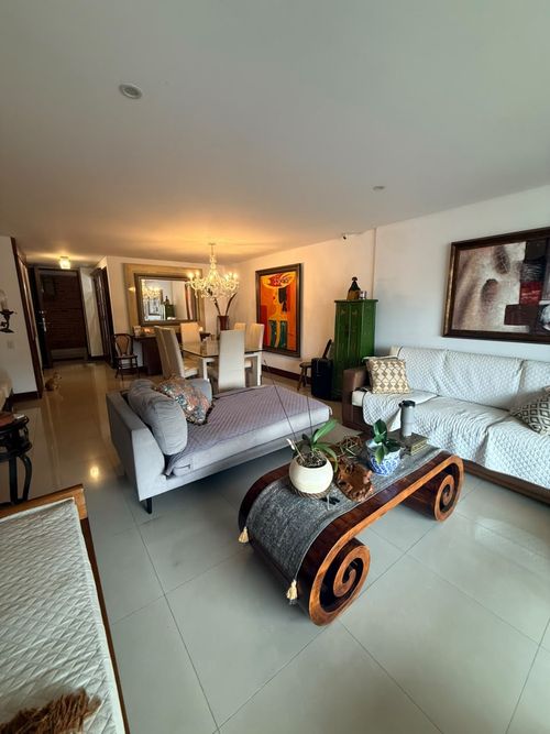 Apartamento de 4 alcobas en venta en Bellavista, Cali, 179 m² · foto 5 de 24