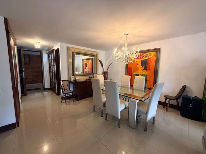 Apartamento de 4 alcobas en venta en Bellavista, Cali, 179 m² · foto 7 de 24