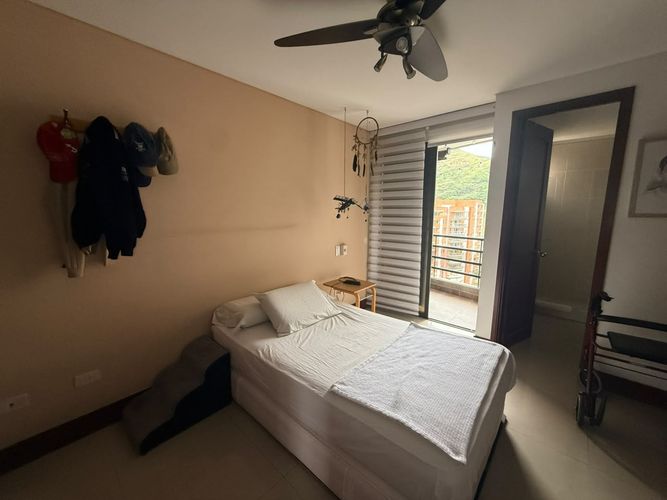 Apartamento de 4 alcobas en venta en Bellavista, Cali, 179 m² · foto 10 de 24
