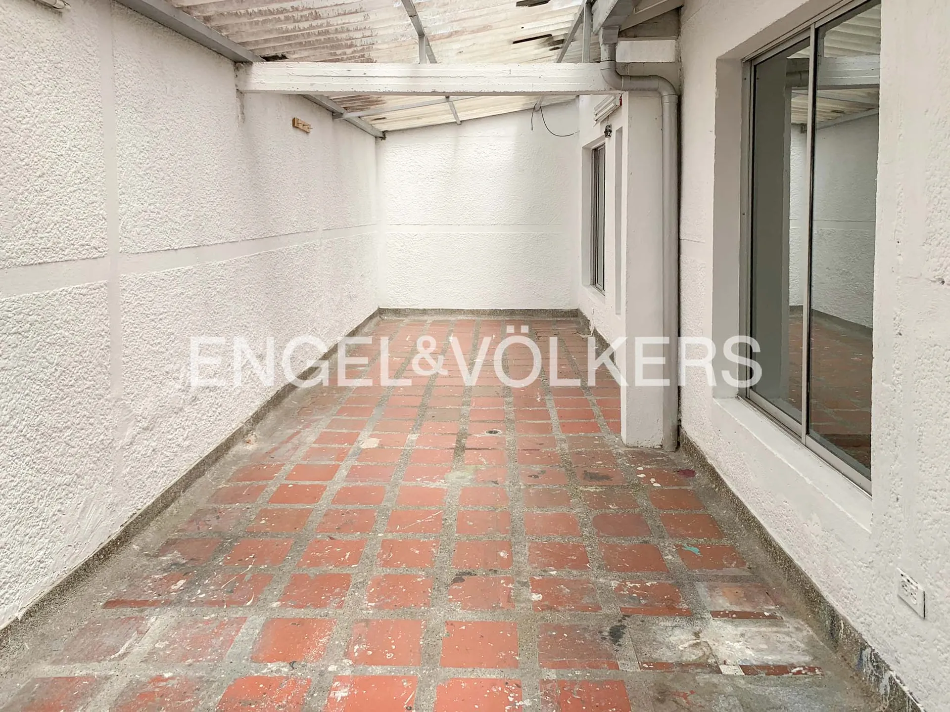 Casa Lote en venta en El Poblado, Medellín 4
