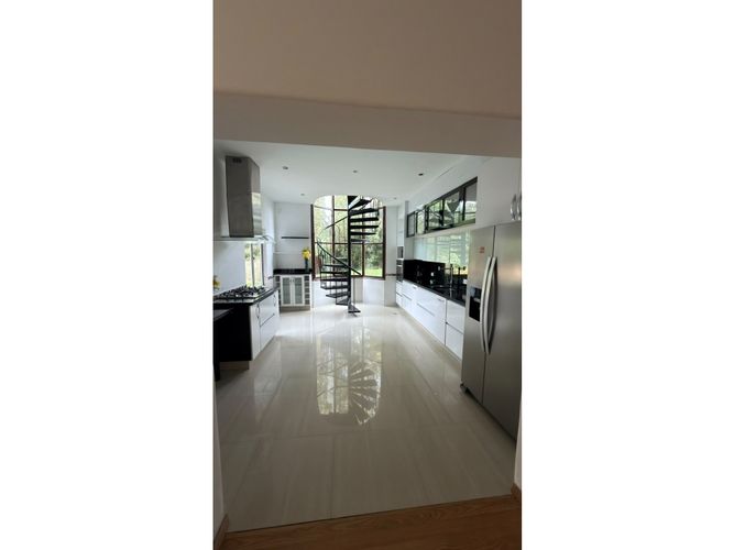 Casa de 5 alcobas en venta en Mesa, Envigado, 750 m² · foto 2 de 18