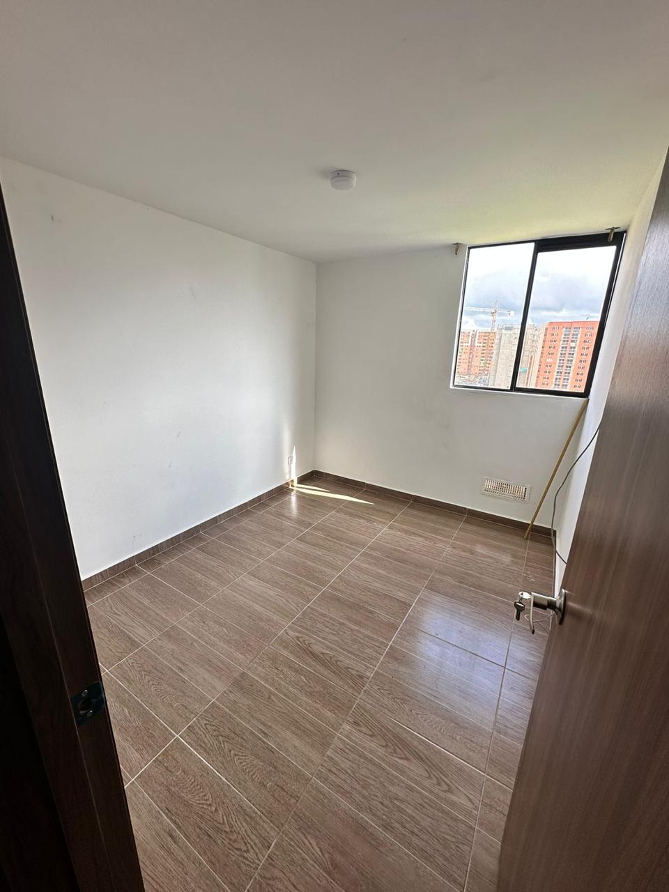 Apartamento en venta en La Prosperidad, Madrid 2