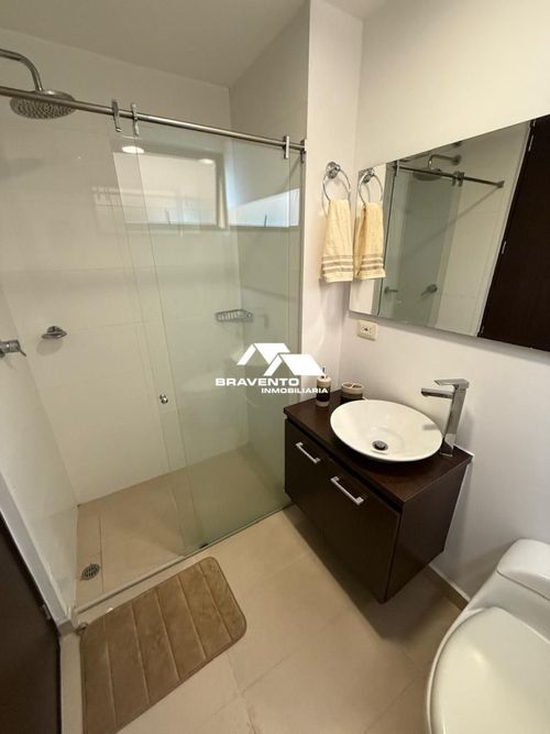 Apartamento de 2 alcobas en arriendo en Altos Del Poblado, Medellín, 72 m² · foto 10 de 15