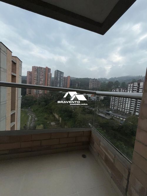 Apartamento de 2 alcobas en arriendo en Altos Del Poblado, Medellín, 72 m² · foto 14 de 15