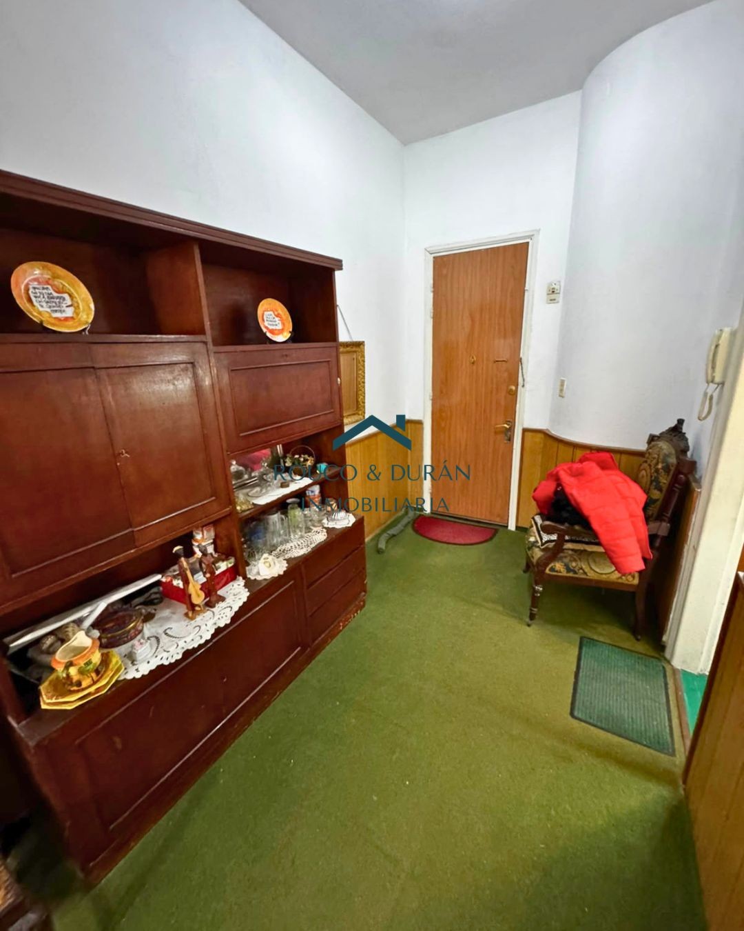 Venta apto en Pocitos. Dos dormitorios, un baño y dos patios. Bajos gastos comunes e impuestos - Bild 4