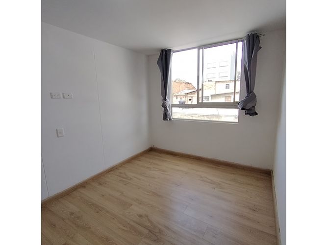 Apartaestudio en venta en Quiroga, Bogotá, 29 m² · foto 8 de 24