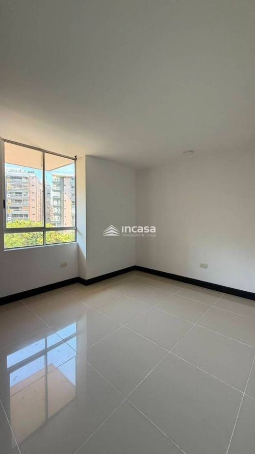 Apartamento de 3 alcobas en venta en Conjunto Residencial Cerro Cristales, Cali, 127 m² · foto 6 de 17