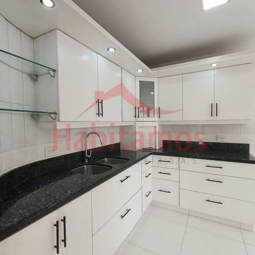 Apartamento de 4 alcobas en arriendo en La Florida, Medellín, 200 m² · foto 4 de 24