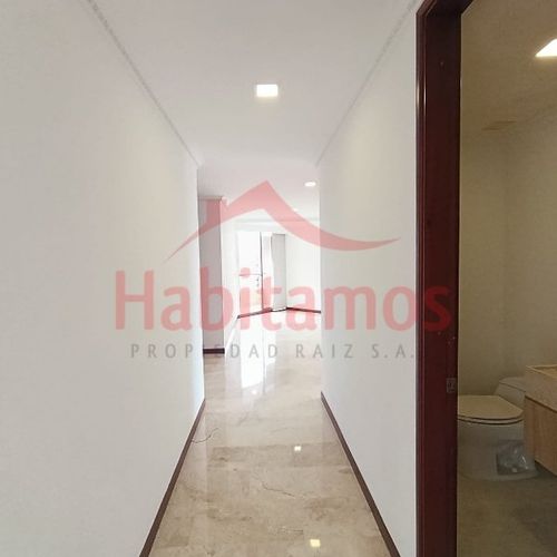 Apartamento de 4 alcobas en arriendo en La Florida, Medellín, 200 m² · foto 9 de 24