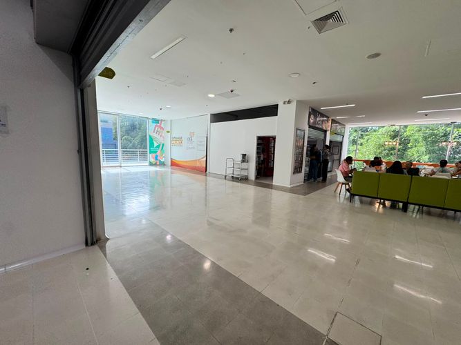 Local en arriendo en Terrazas De Menzuli, Piedecuesta, 35 m² · foto 8 de 13