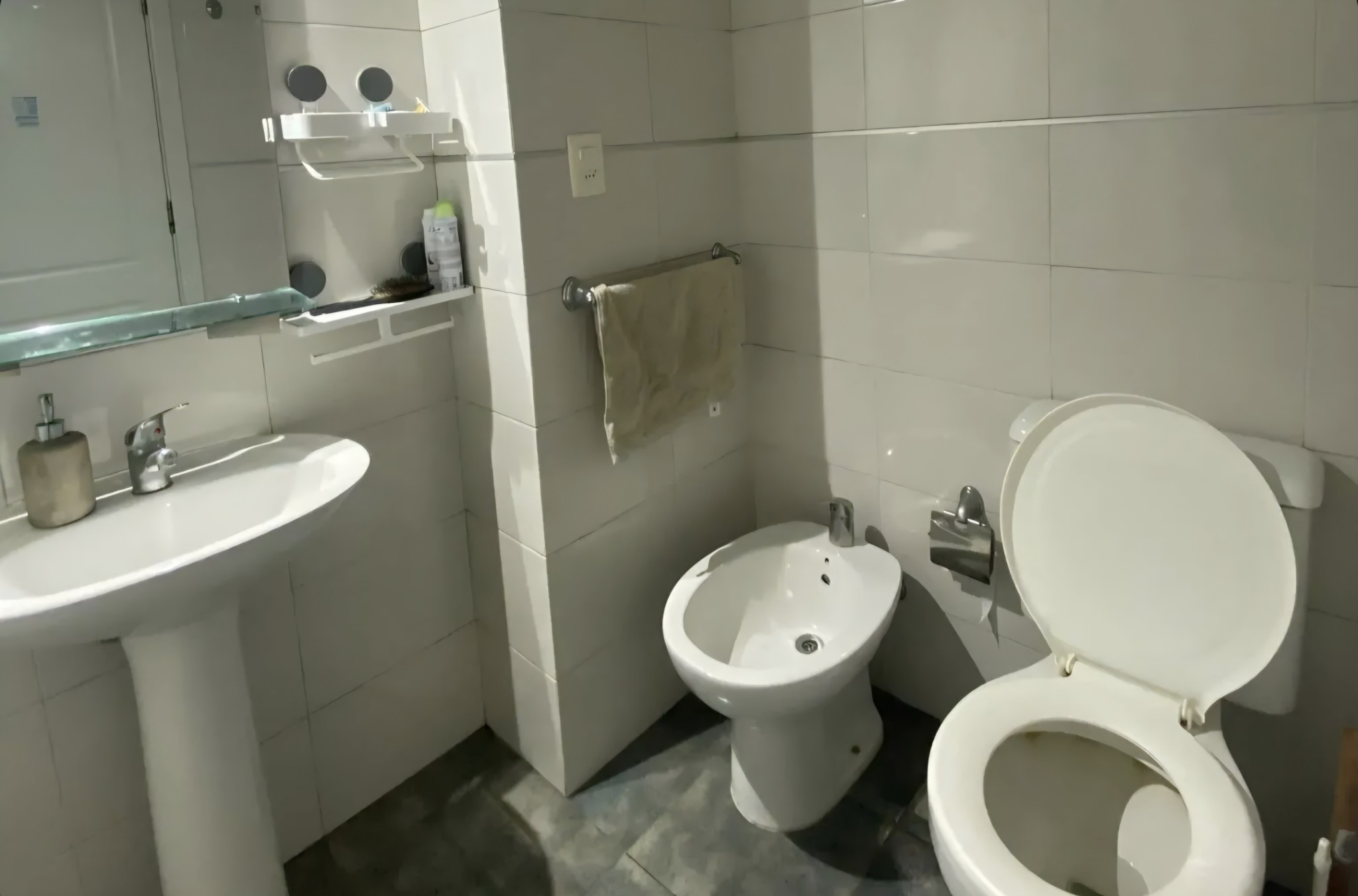 Exquisito apartamento de 1 dormitorio, impecable y listo para habitar, estratégicamente ubicado en la codiciada intersección de Charrúa y Jackson. · Foto 9