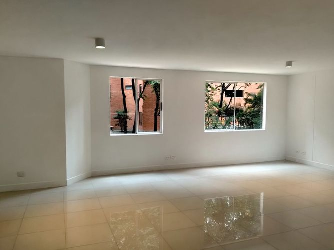 Apartamento de 3 alcobas en venta en El Poblado, Medellín, 137 m² · foto 16 de 18