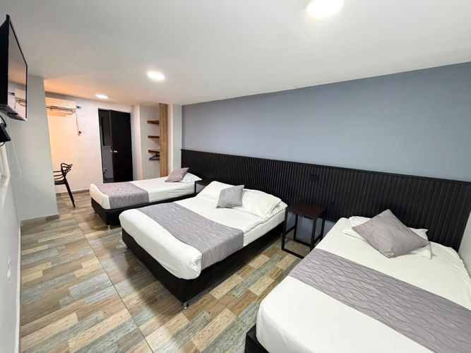 Edificio en venta en Laureles, Medellín, 613 m² · foto 13 de 23