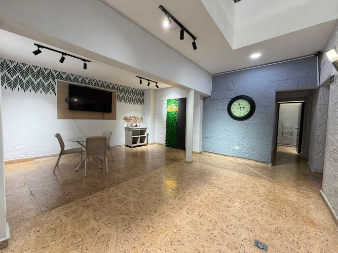 Edificio en venta en Laureles, Medellín, 613 m² · foto 20 de 23