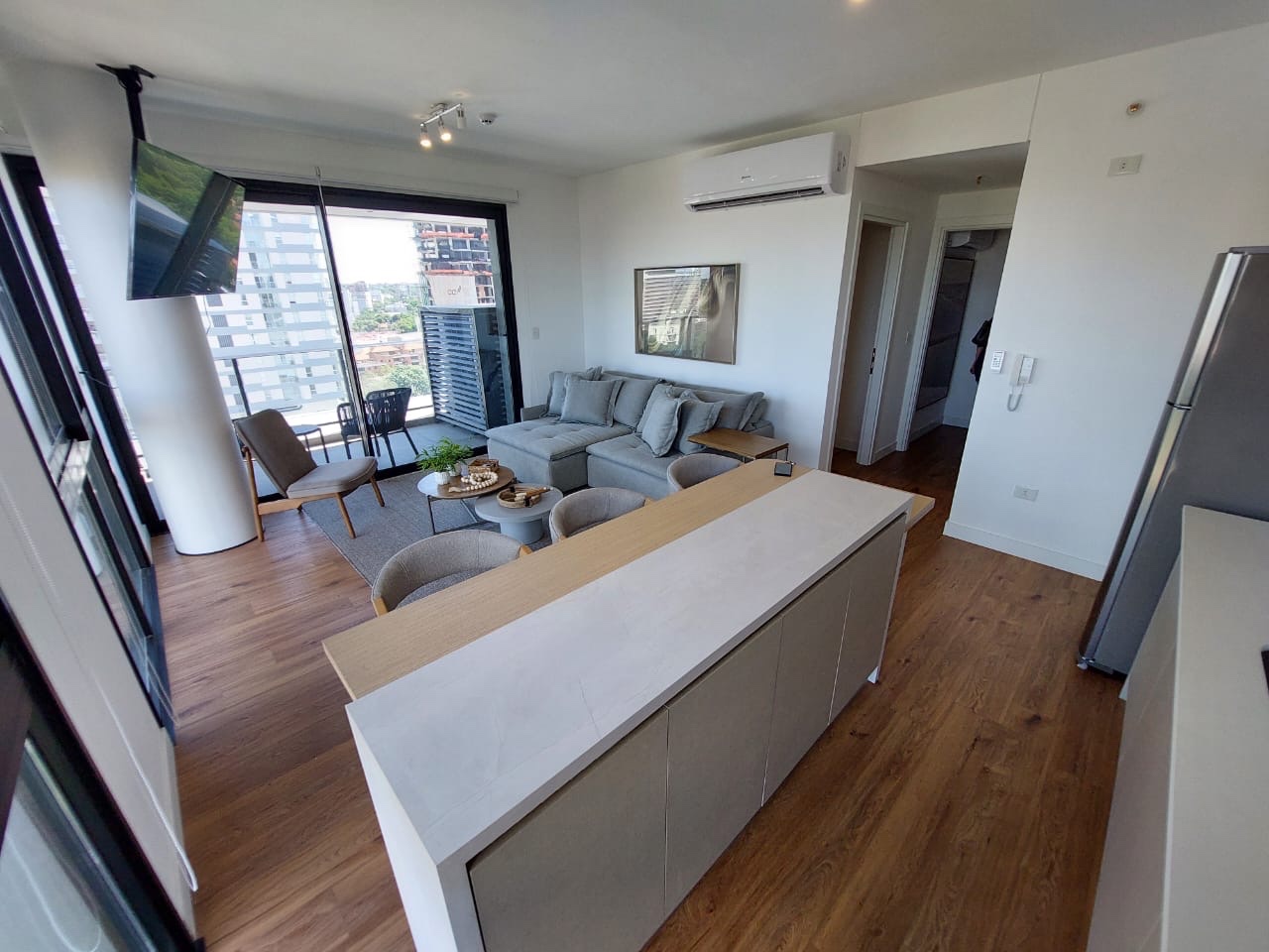 Exclusivo Departamento Amoblado en More del Sol: ¡Listo para Habitar! — foto 2
