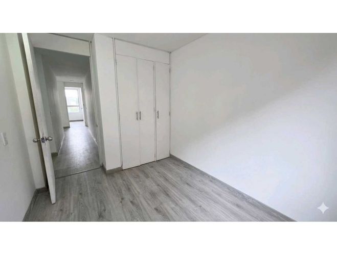 Apartamento de 3 alcobas en venta en Iberia, Bogotá, 65 m² · foto 8 de 14