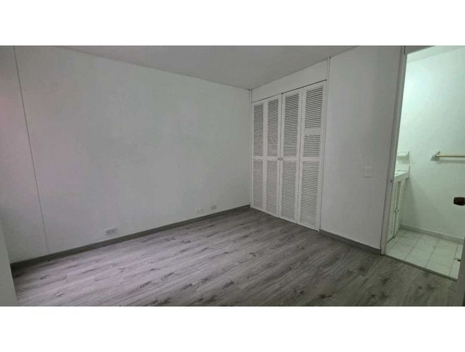 Apartamento de 3 alcobas en venta en Iberia, Bogotá, 65 m² · foto 11 de 14