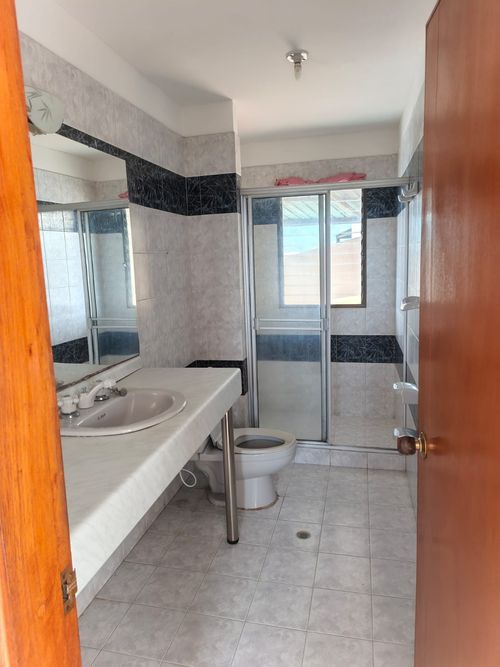 Apartamento de 4 alcobas en venta en Br. La Magdalena, Girardot, 131 m² · foto 14 de 16