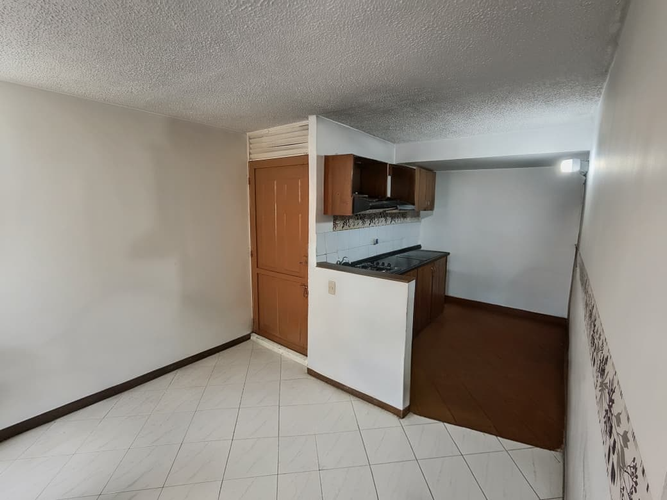 Apartamento de 3 alcobas en venta en Soratama, Bogotá, 56 m² · foto 2 de 16