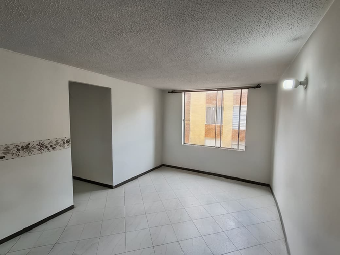 Apartamento de 3 alcobas en venta en Soratama, Bogotá, 56 m² · foto 4 de 16