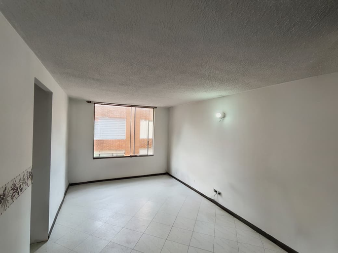 Apartamento de 3 alcobas en venta en Soratama, Bogotá, 56 m² · foto 5 de 16