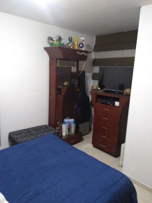 Casa de 3 alcobas en venta en Versalles, Floridablanca, 160 m² · foto 5 de 11