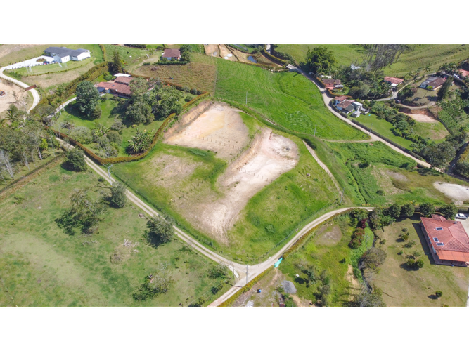 Lote en venta en Quirama, El Carmen de Viboral, 1800 m² · foto 4 de 6