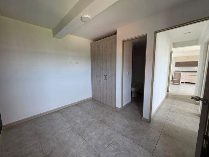 Apartamento de 3 alcobas en venta en Cerritos, Pereira, 62 m² · foto 6 de 9